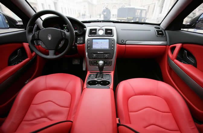 Maserati Quattroporte GT inside